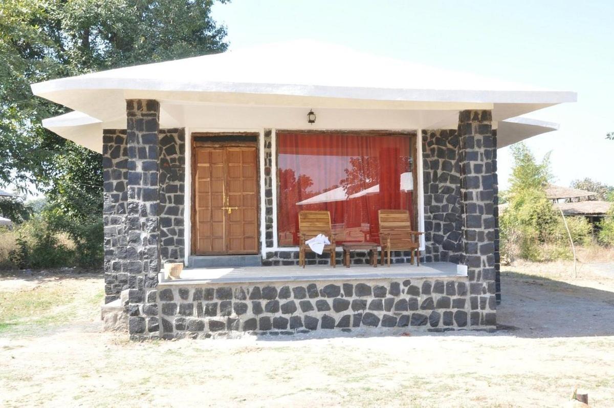 Hotel Renest Bandhavgarh Meadows Tāla Exterior foto